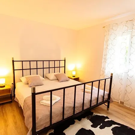 Apartmán Comfortable 3 Bedroom Nancy *