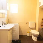 Apartment Comfortable 3 Bedroom Nancy Split